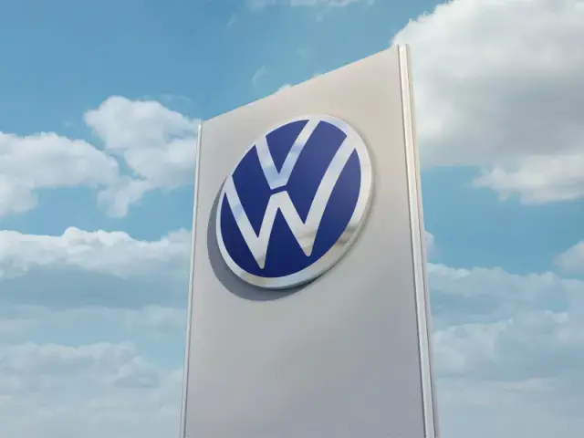 Totem da concessionária Volkswagen
